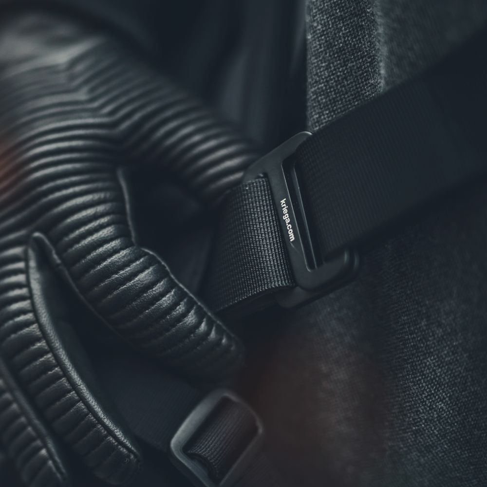 KriegaTascheSlingEdcUmhngetascheBlack