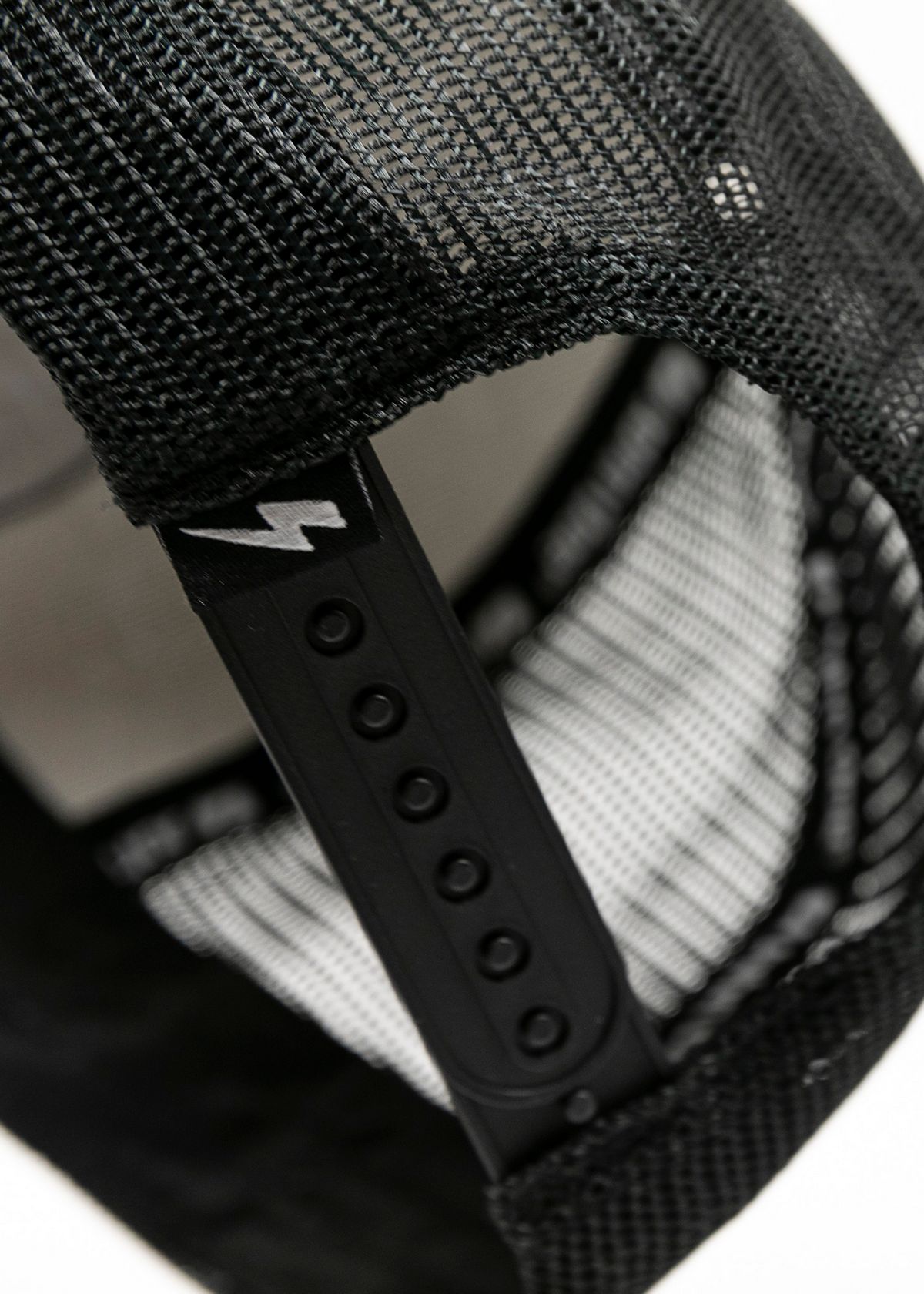 JohnDoeCapJDM01CapRed