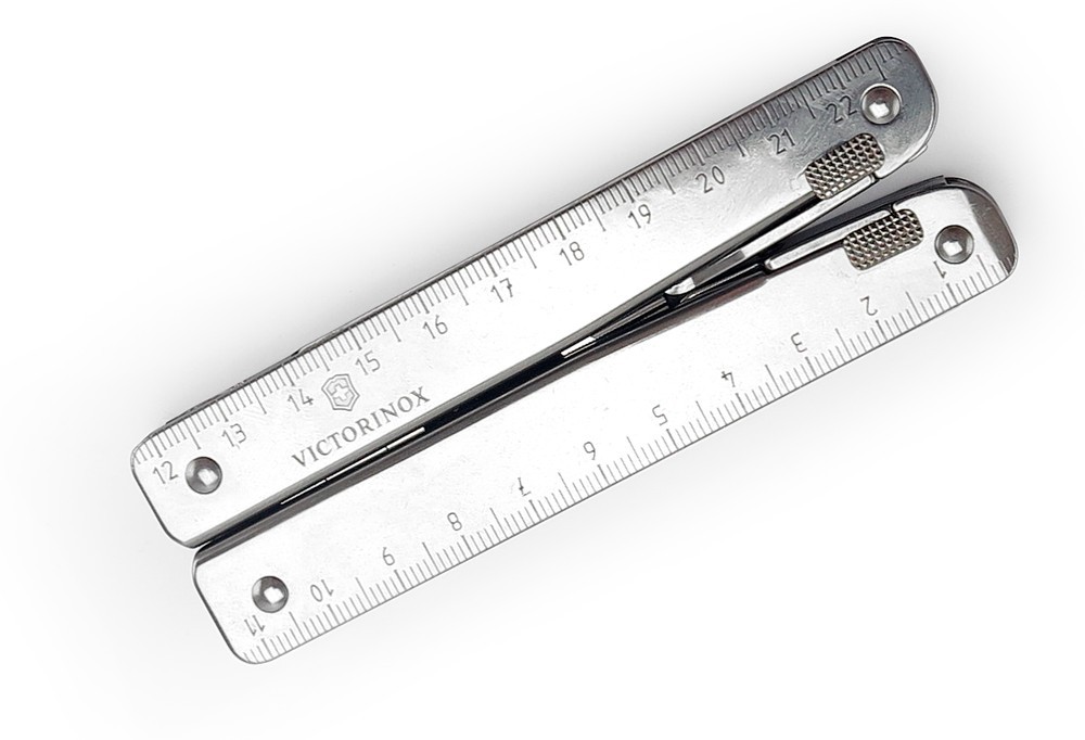 RoegMultitoolVictorinoxSwissRoadTool