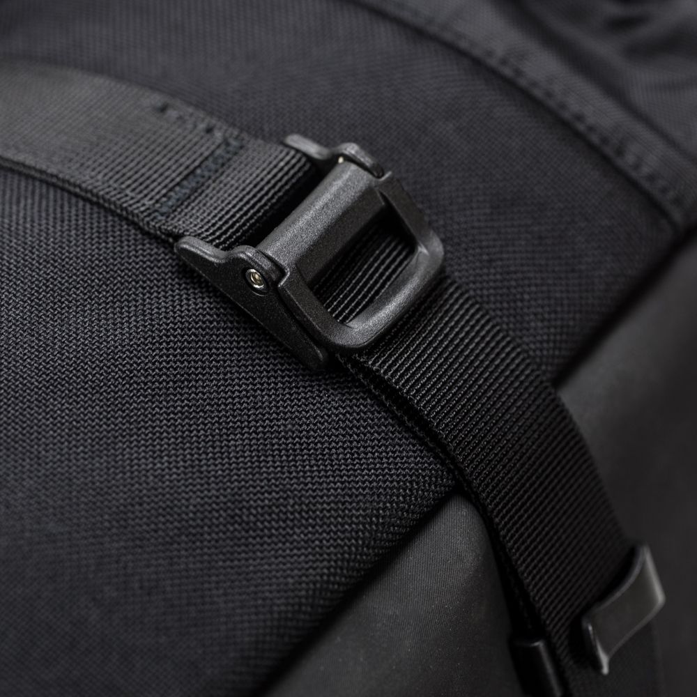 KriegaTascheOS-6GepcktascheBlack