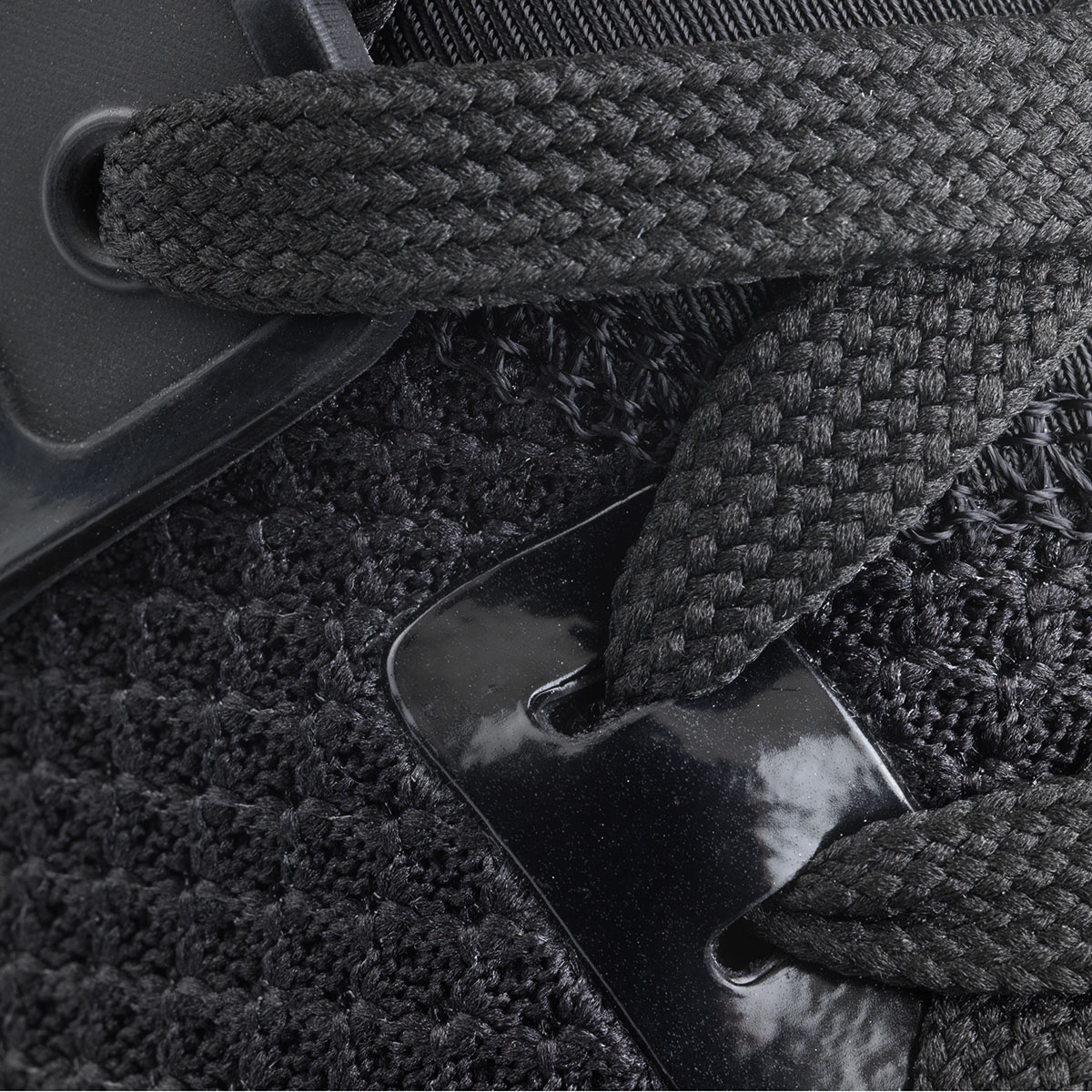 WCCWestCoastChoppersSchuheKimiRaikknenCrossBlack