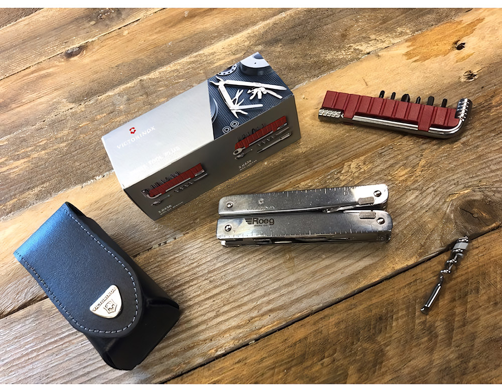 RoegMultitoolVictorinoxSwissRoadTool